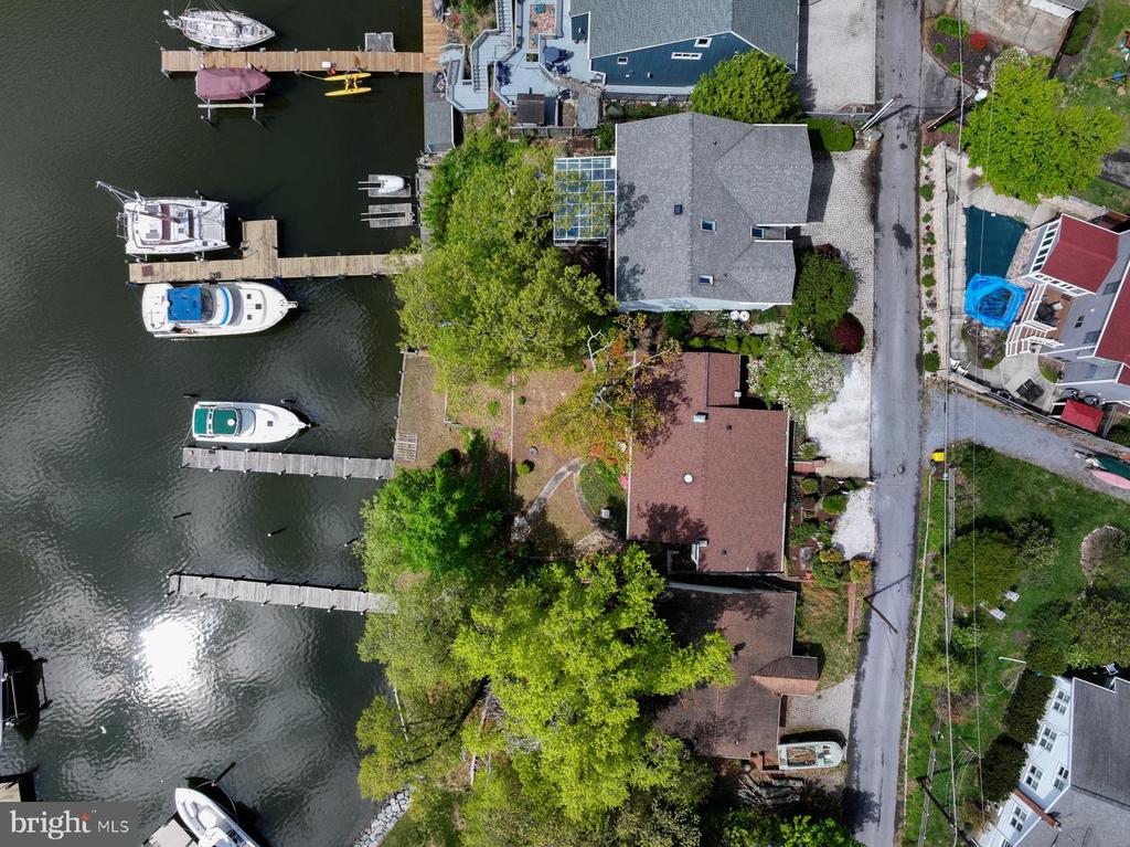 322 RIVERSIDE ROAD