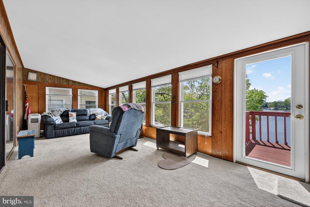 322 RIVERSIDE ROAD