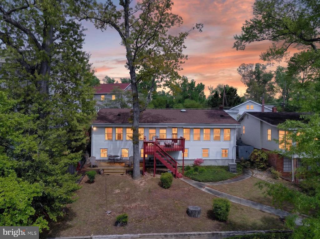 322 RIVERSIDE ROAD