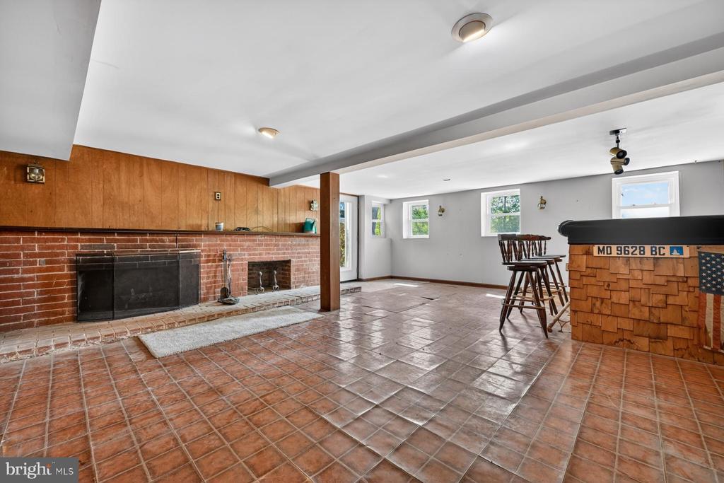 322 RIVERSIDE ROAD
