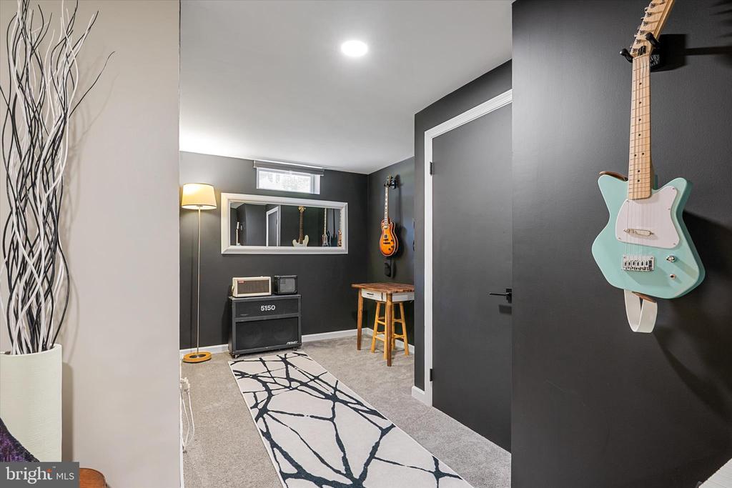 1302 CARROLL ROAD