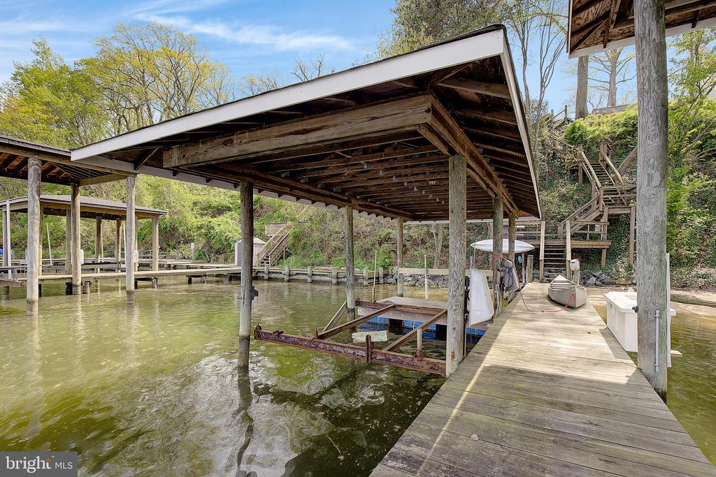 1164 OAK VIEW DRIVE
