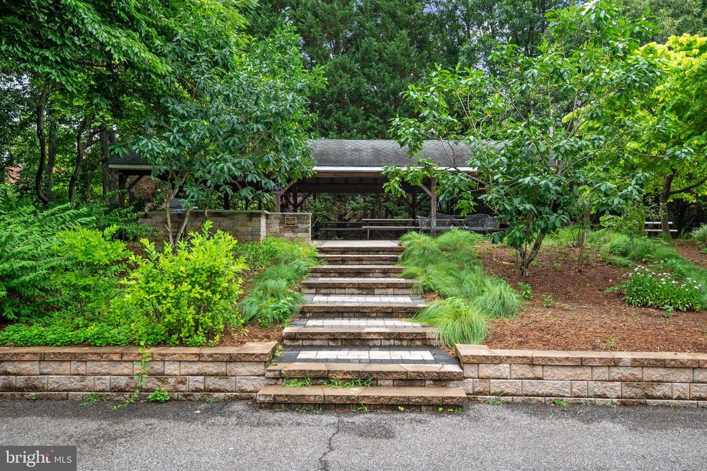 2741 FENNEL ROAD