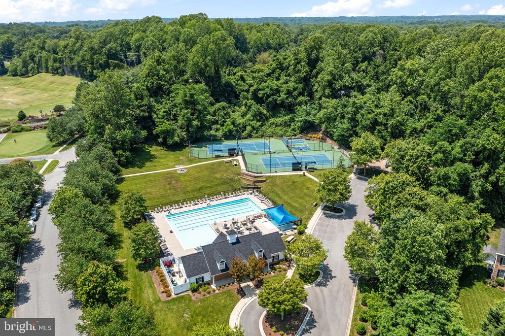 421 HAMLET CLUB DRIVE Unit: 305