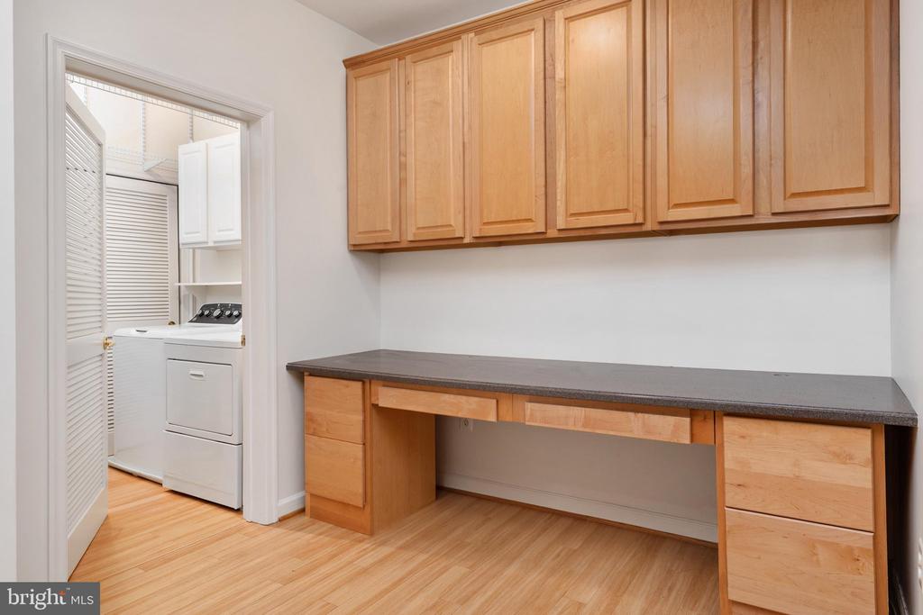 421 HAMLET CLUB DRIVE Unit: 305