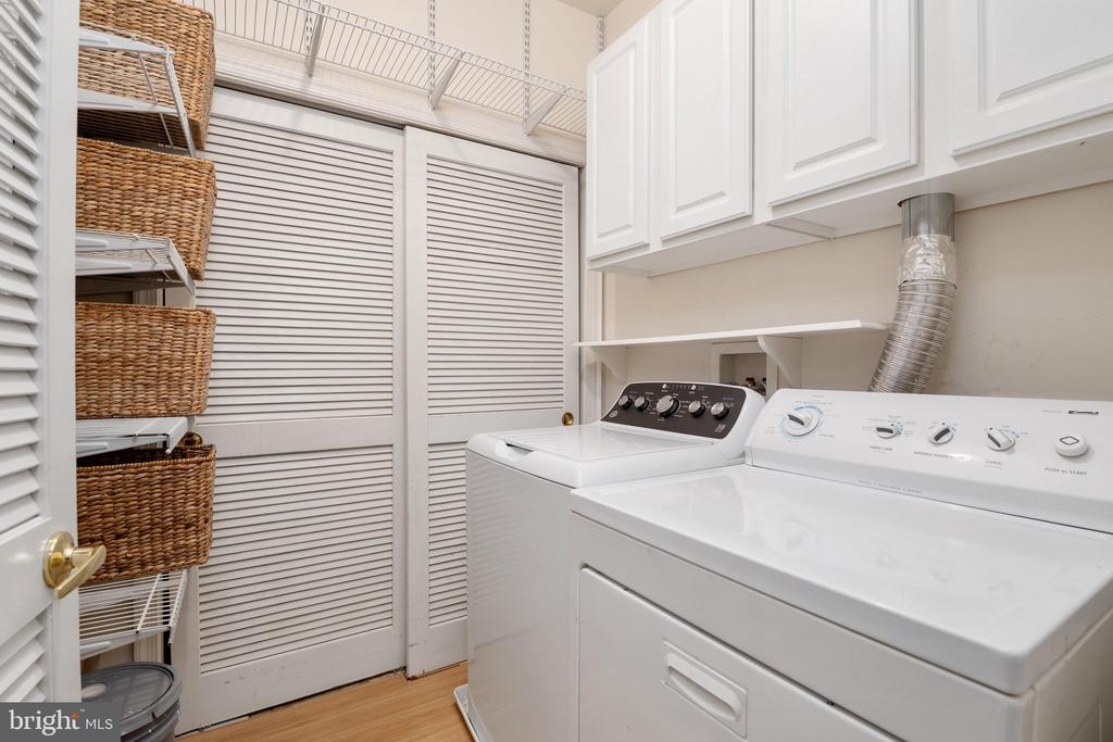 421 HAMLET CLUB DRIVE Unit: 305