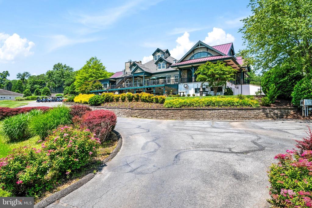 421 HAMLET CLUB DRIVE Unit: 305