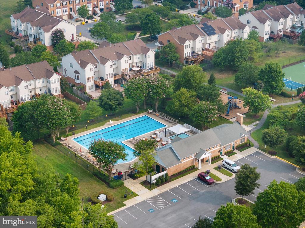 421 HAMLET CLUB DRIVE Unit: 305