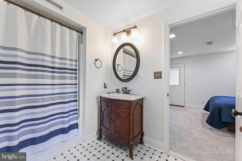 3149 DIXIES LAND CIRCLE