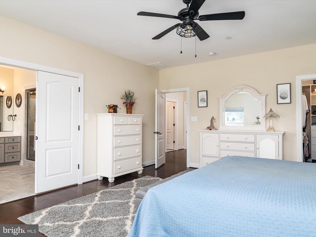 940 PEPPERTREE LANE