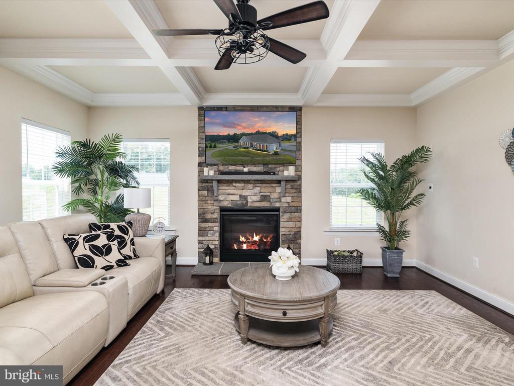 940 PEPPERTREE LANE