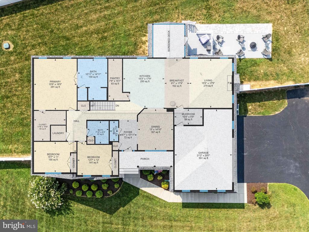 940 PEPPERTREE LANE