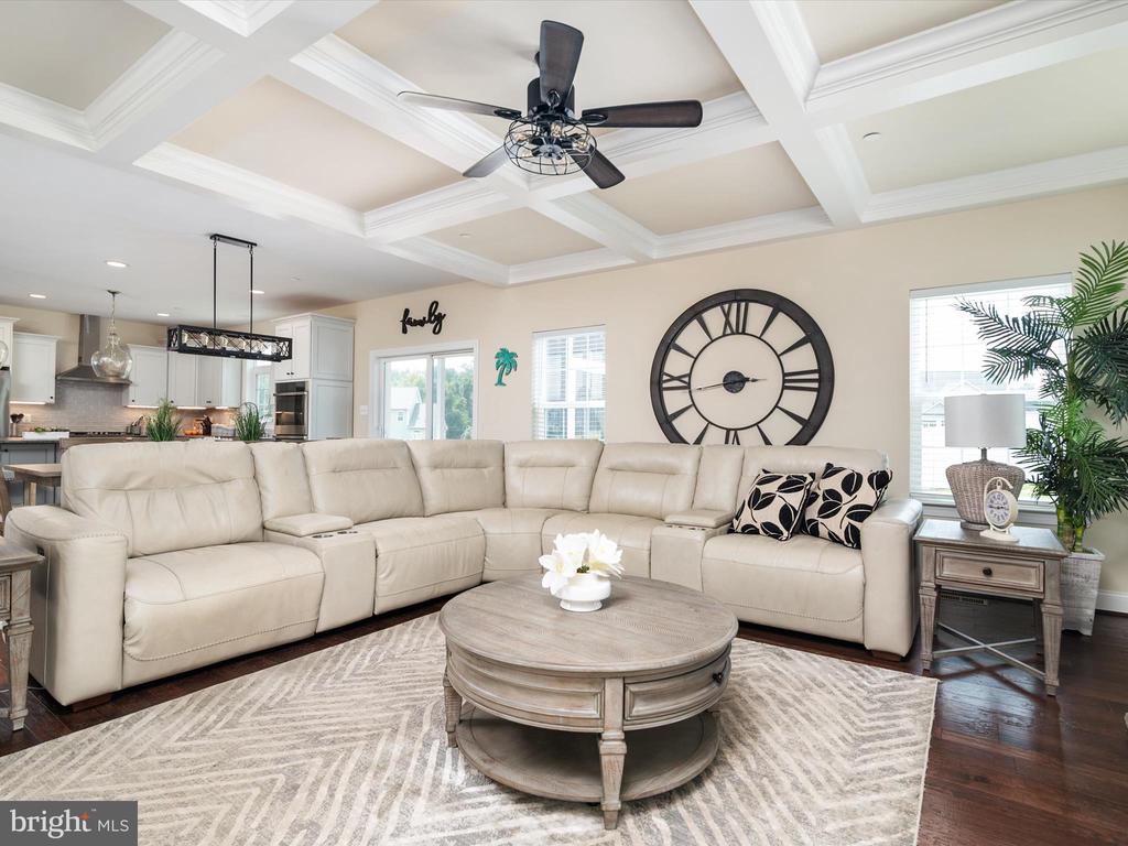 940 PEPPERTREE LANE