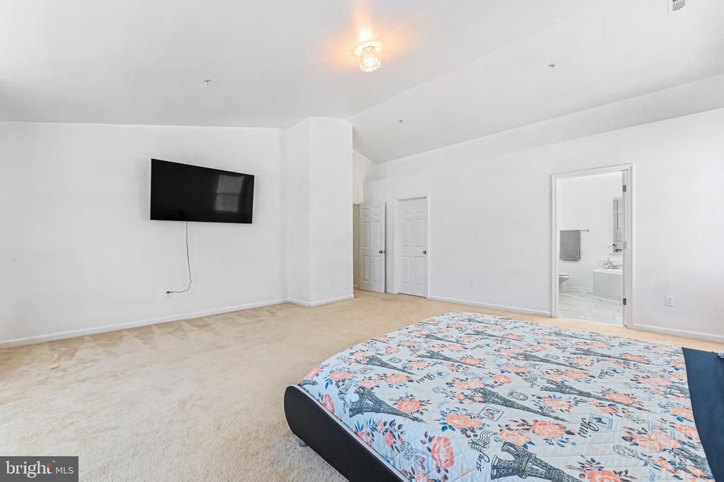 17129 RUSSET DRIVE