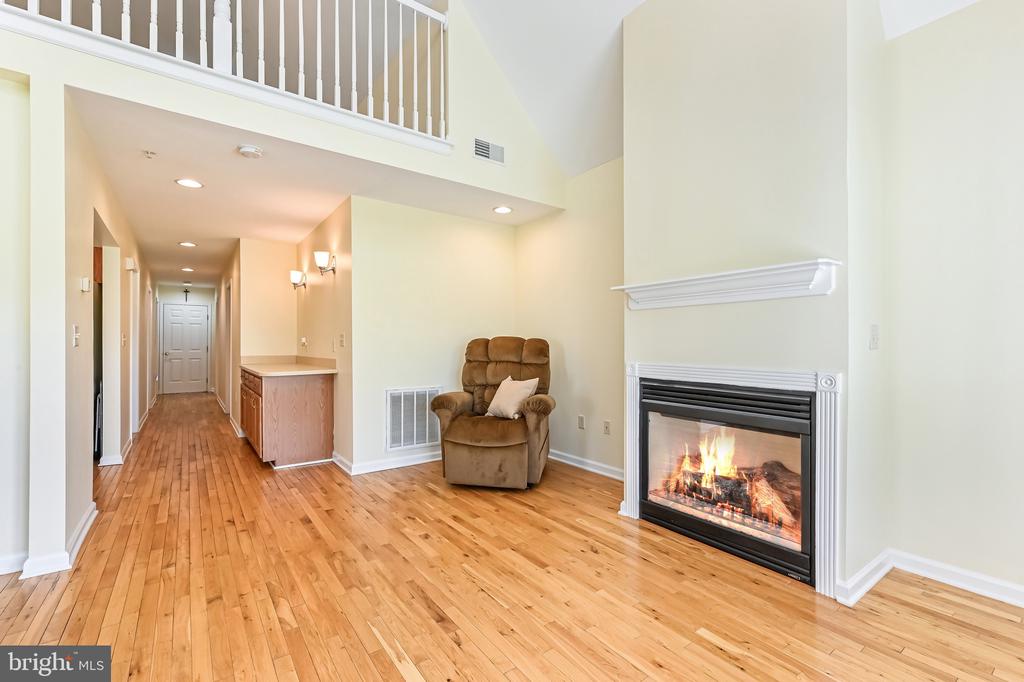 106 POND WAY