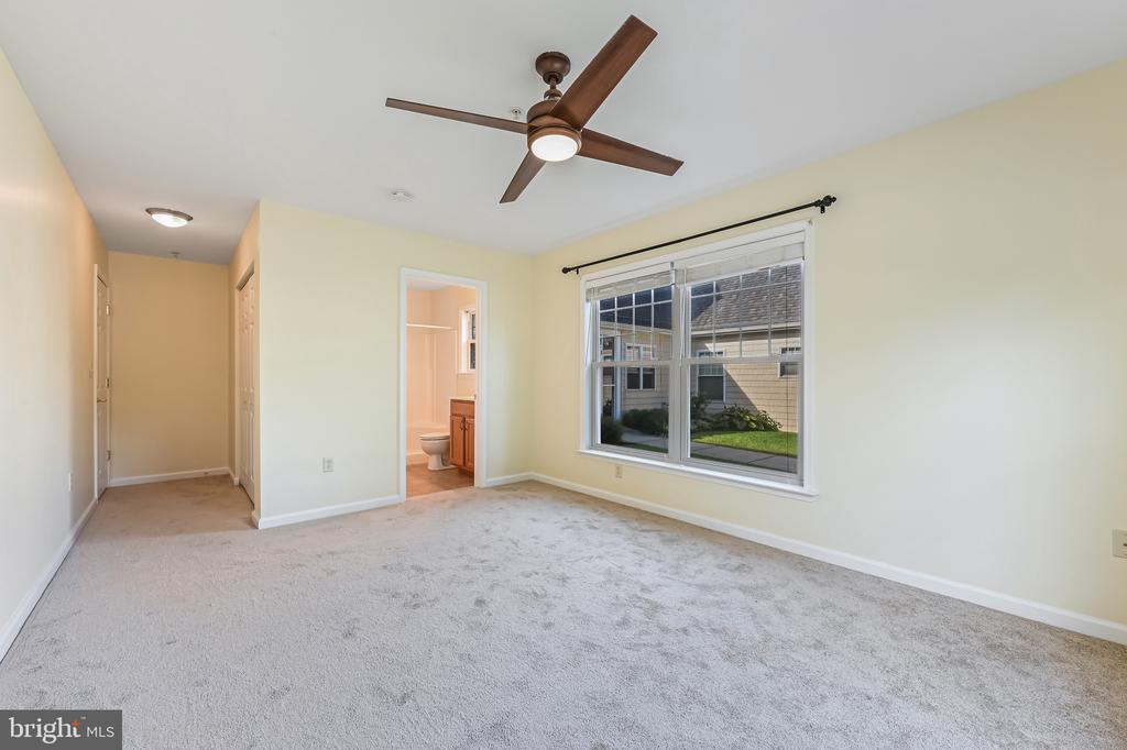 106 POND WAY