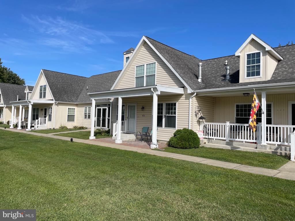106 POND WAY