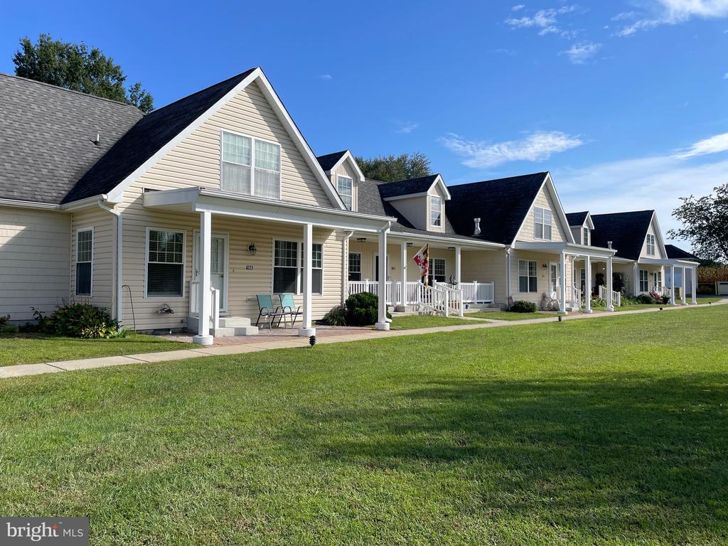 106 POND WAY
