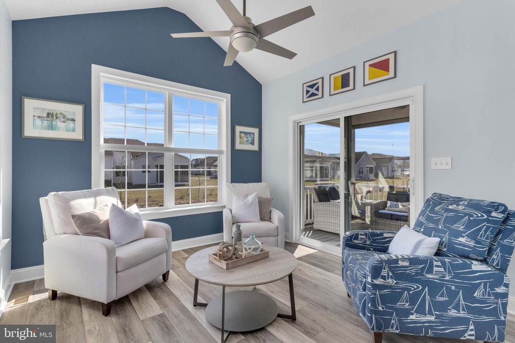 407 MOORINGS CIRCLE Unit: 261