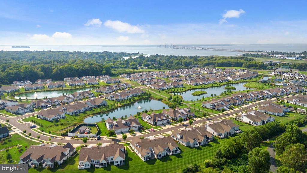 407 MOORINGS CIRCLE Unit: 261