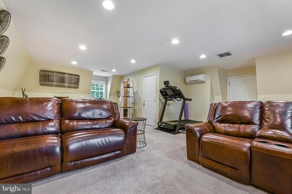 205 MALLARD DRIVE
