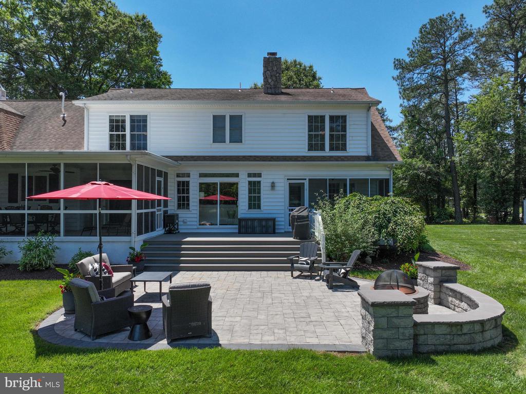 205 MALLARD DRIVE