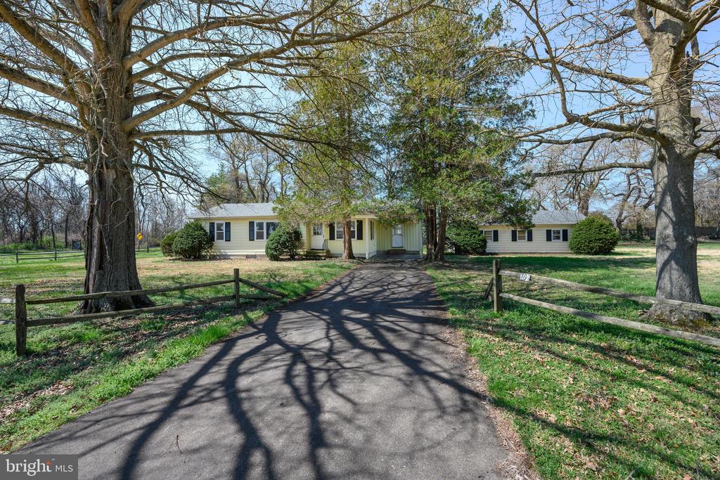107 LONGFELLOW DRIVE