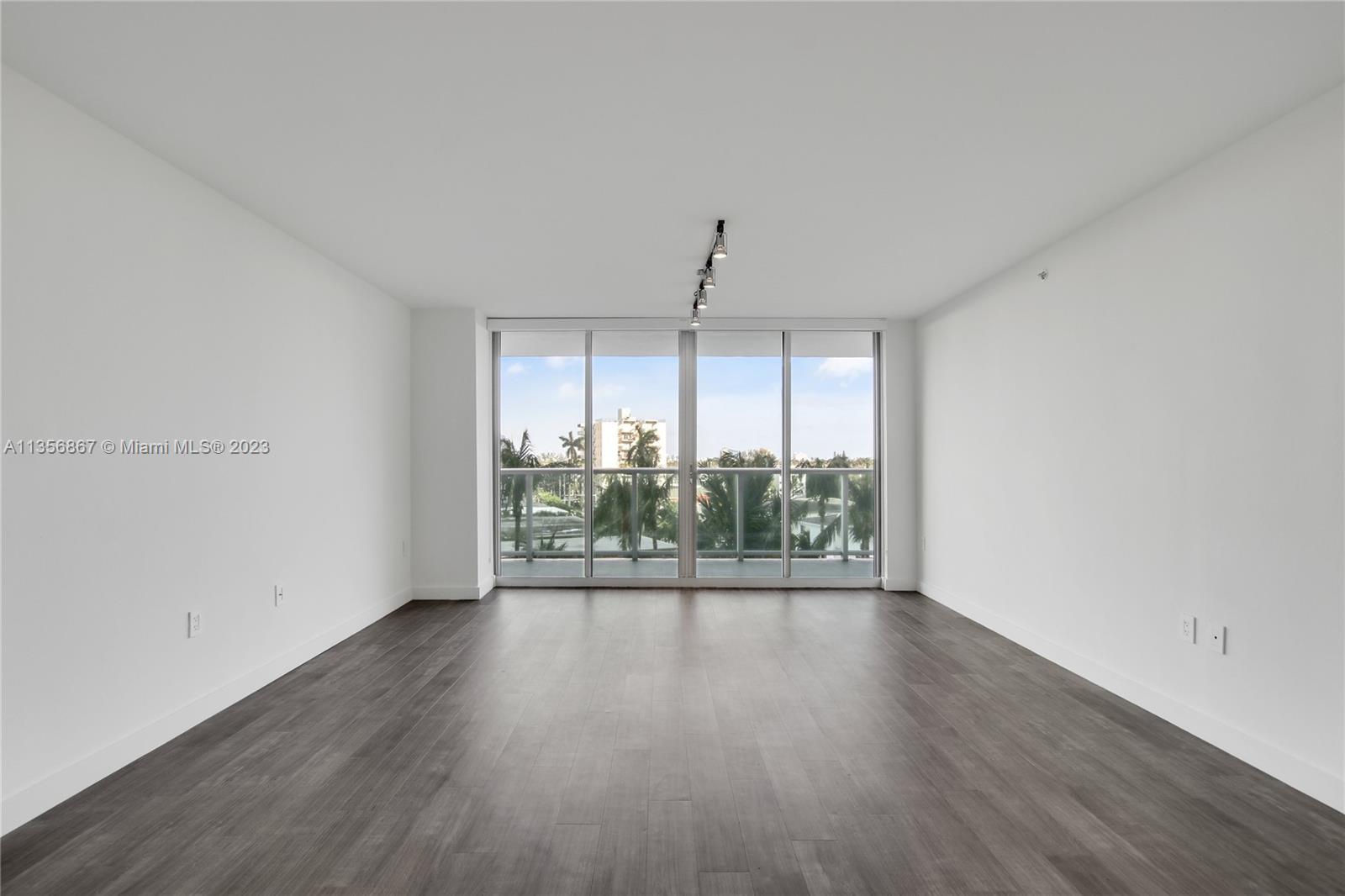 1500 Bay Rd # 0614 Unit: M-0614