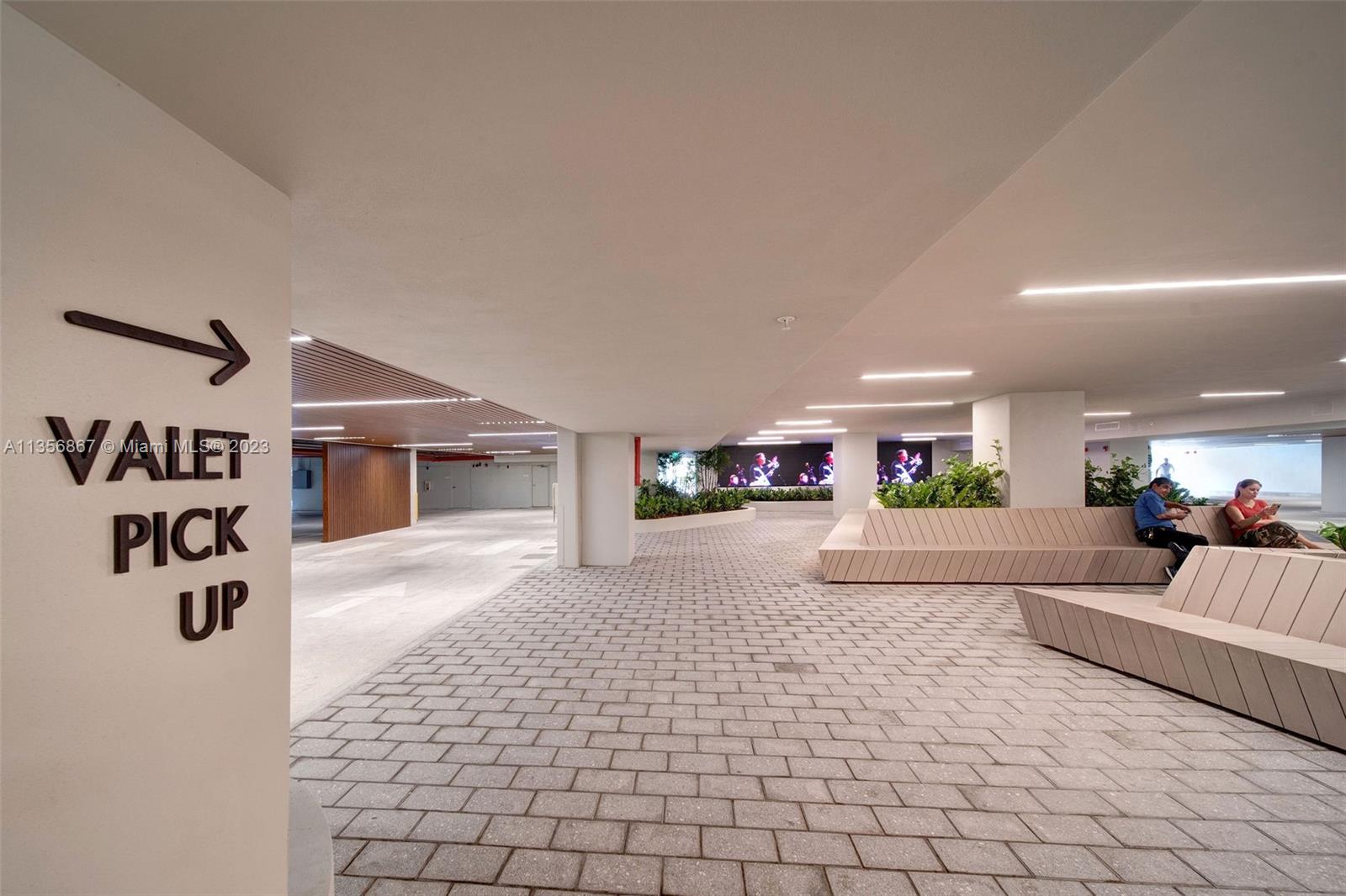 1500 Bay Rd # 0614 Unit: M-0614