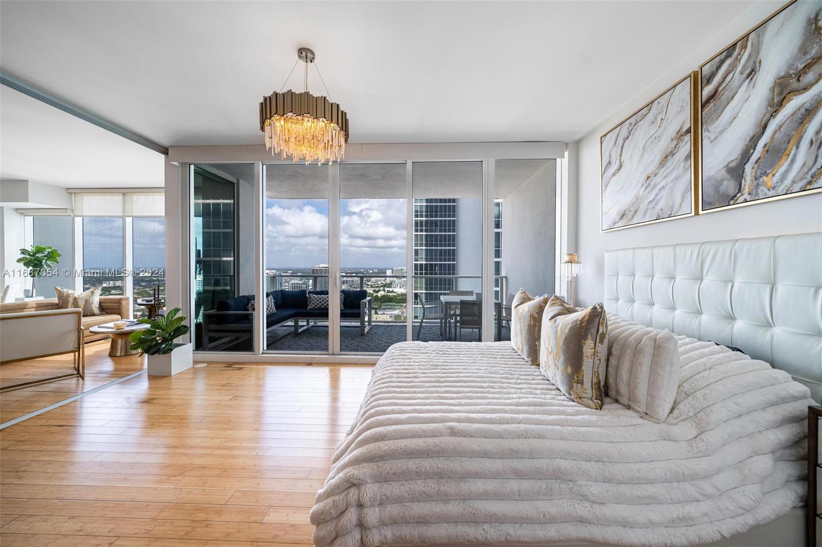 1040 Biscayne Blvd # 3905