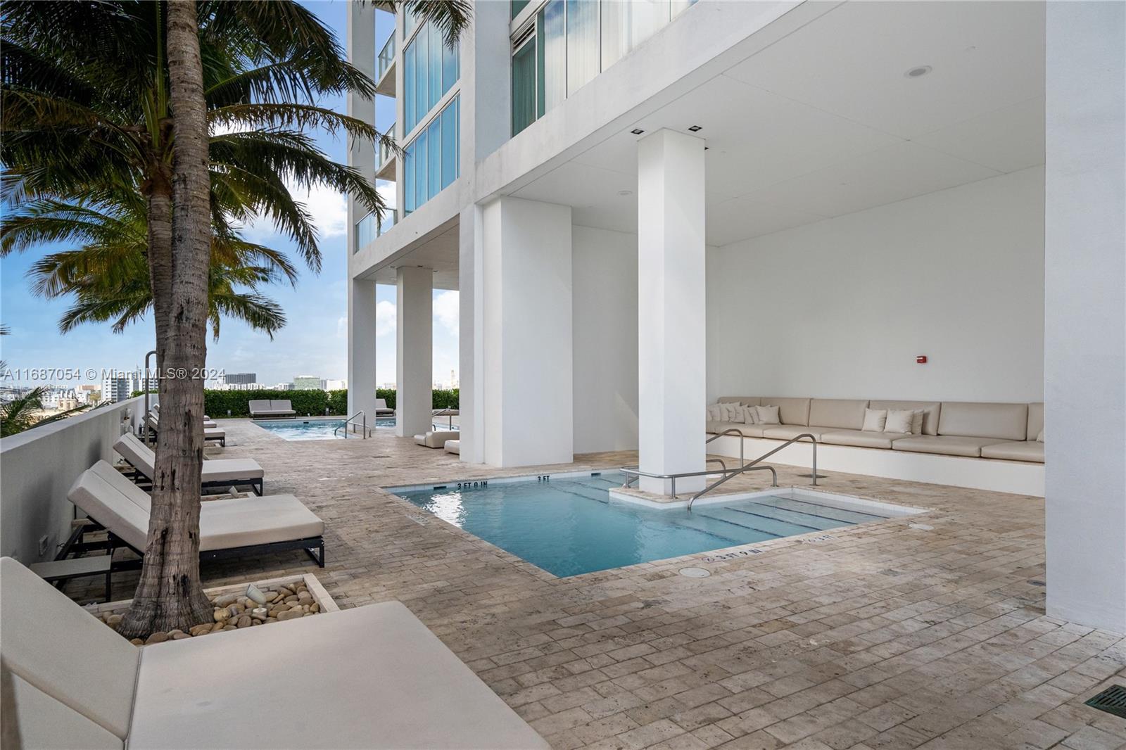 1040 Biscayne Blvd # 3905