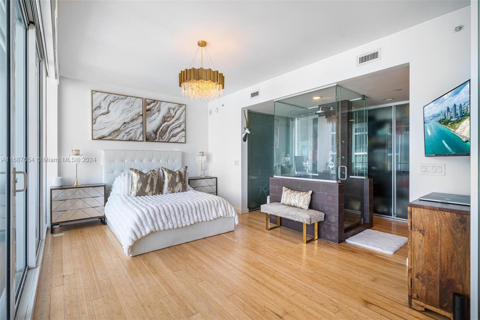 1040 Biscayne Blvd # 3905