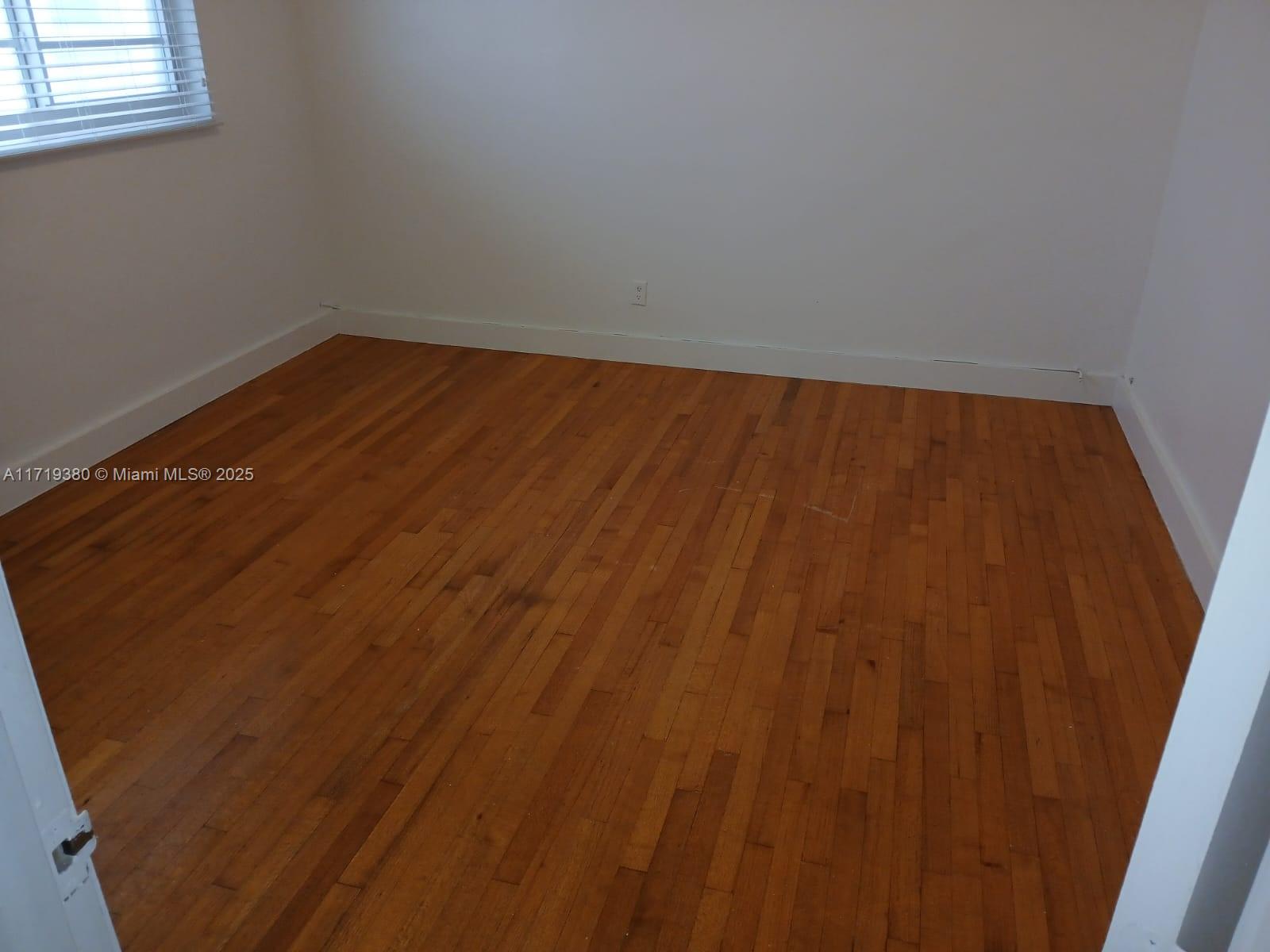 850 Meridian Ave # 18