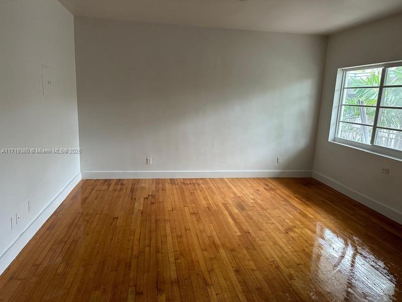 850 Meridian Ave # 18