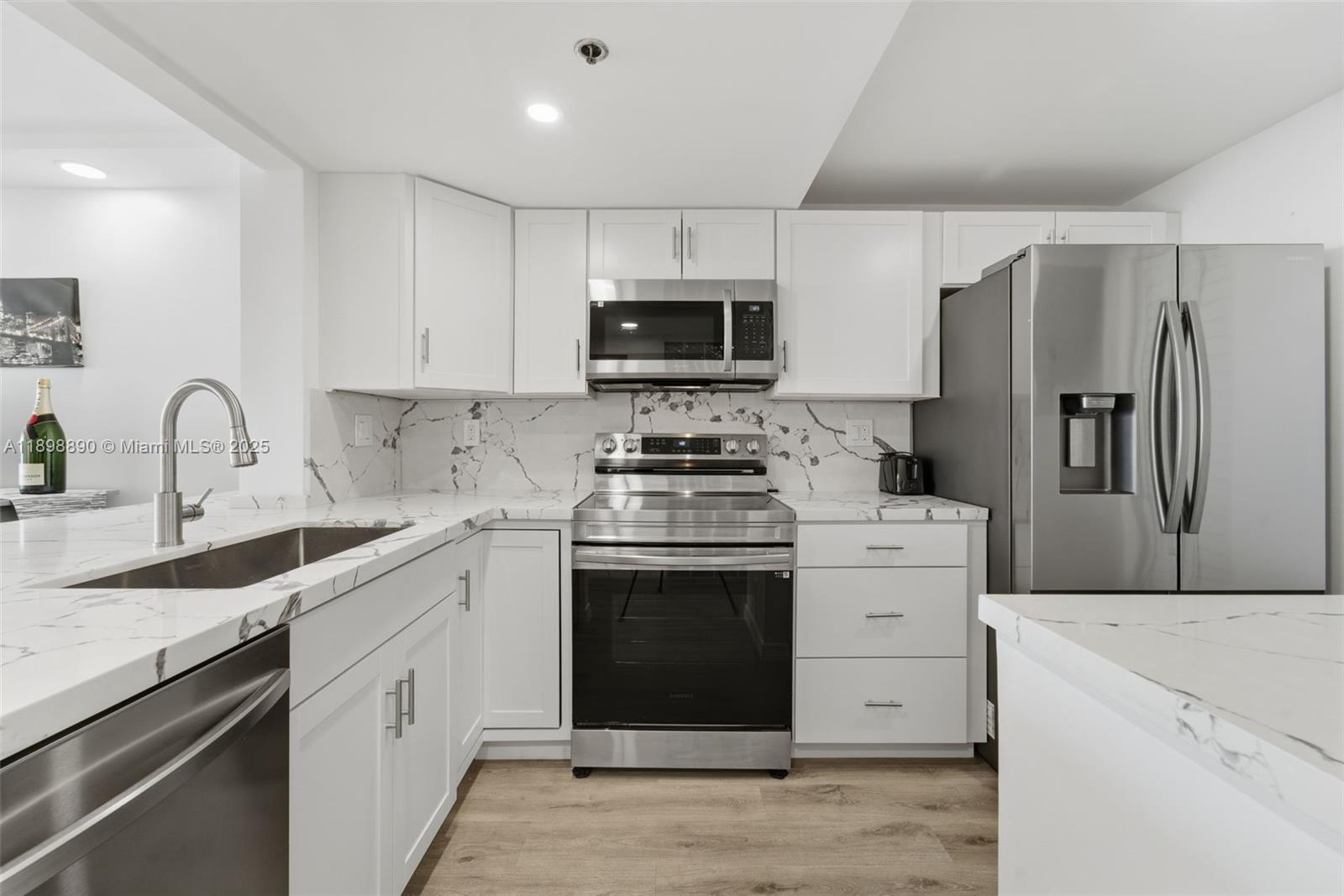 1717 N Bayshore Dr # 2655, Miami Unit: A-2655