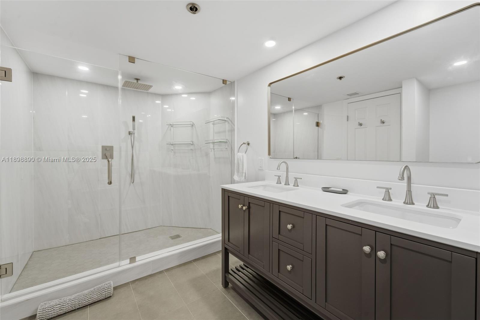 1717 N Bayshore Dr # 2655, Miami Unit: A-2655