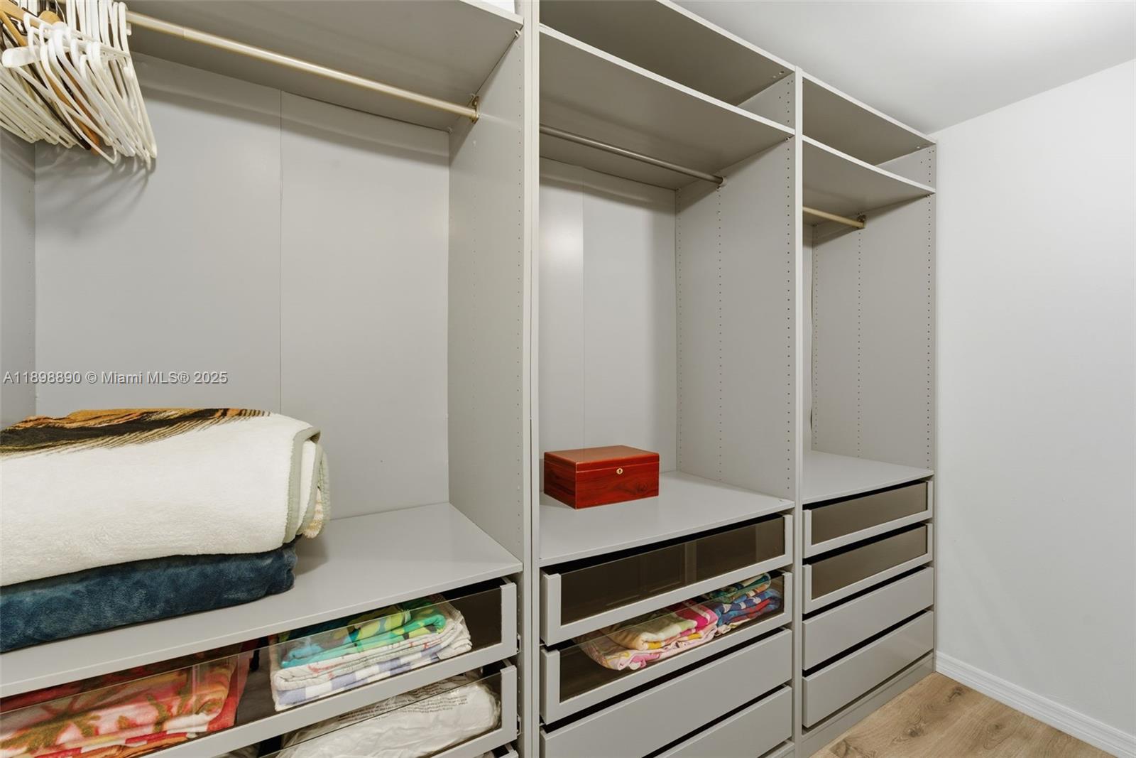 1717 N Bayshore Dr # 2655, Miami Unit: A-2655