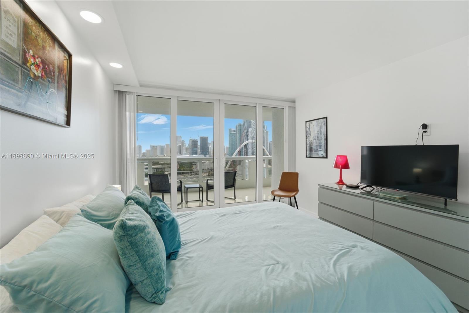 1717 N Bayshore Dr # 2655, Miami Unit: A-2655