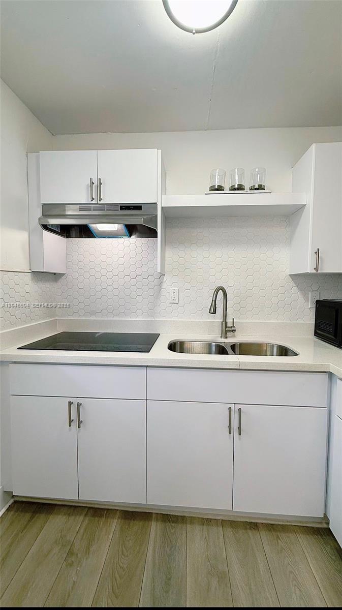 716 Michigan Ave # 303