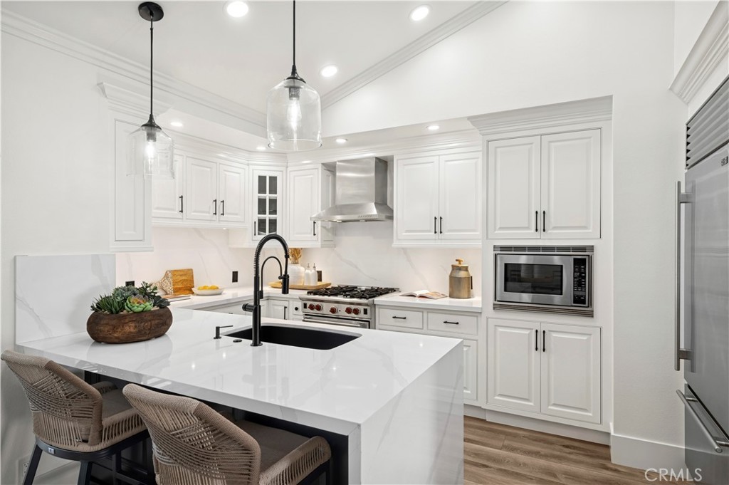 990 Bayside Cove 609