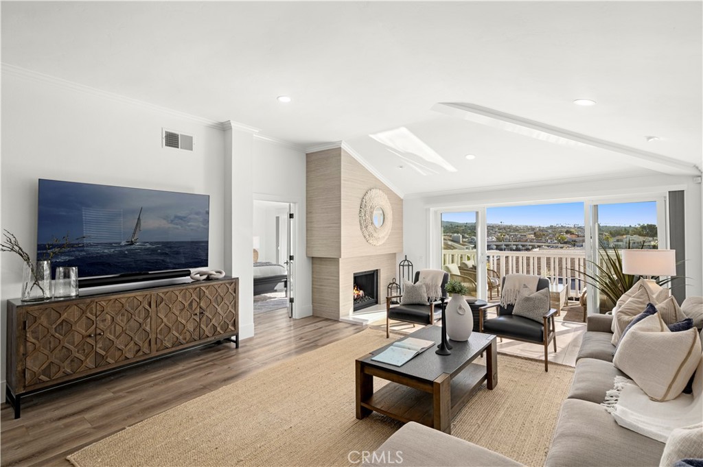 990 Bayside Cove 609