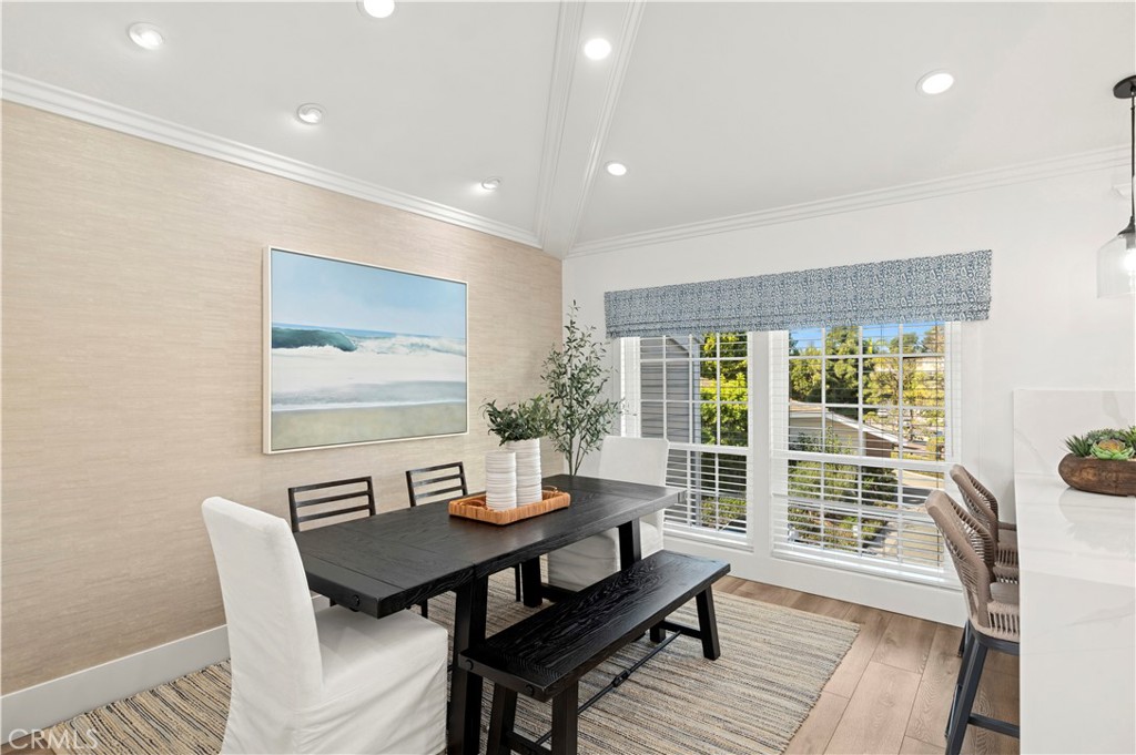 990 Bayside Cove 609