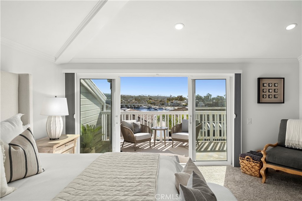 990 Bayside Cove 609