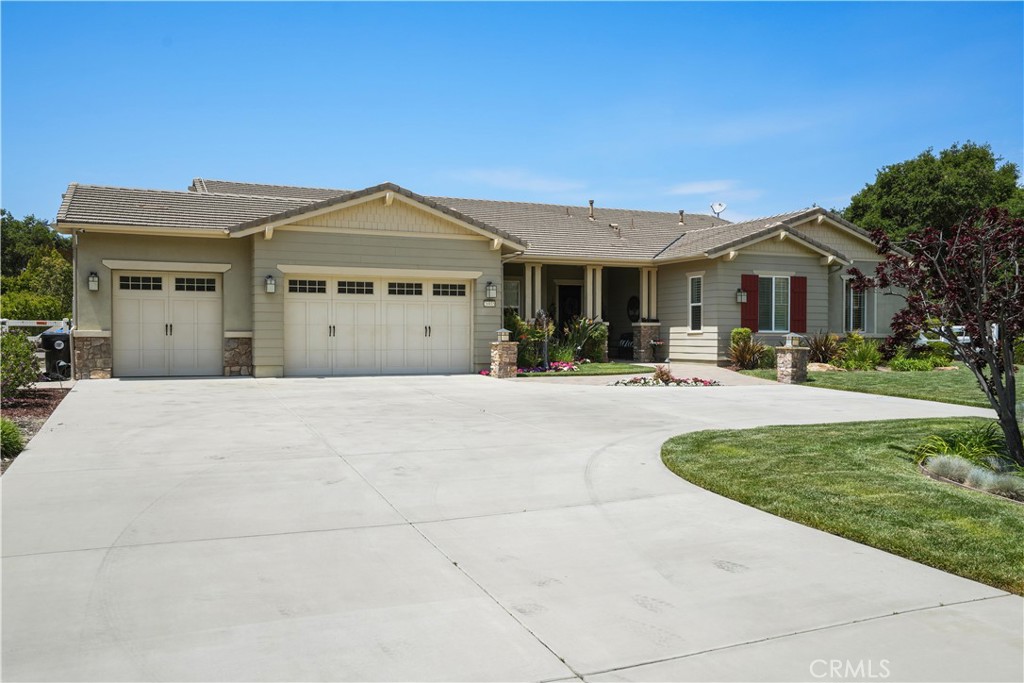 26935 Cotswold Drive