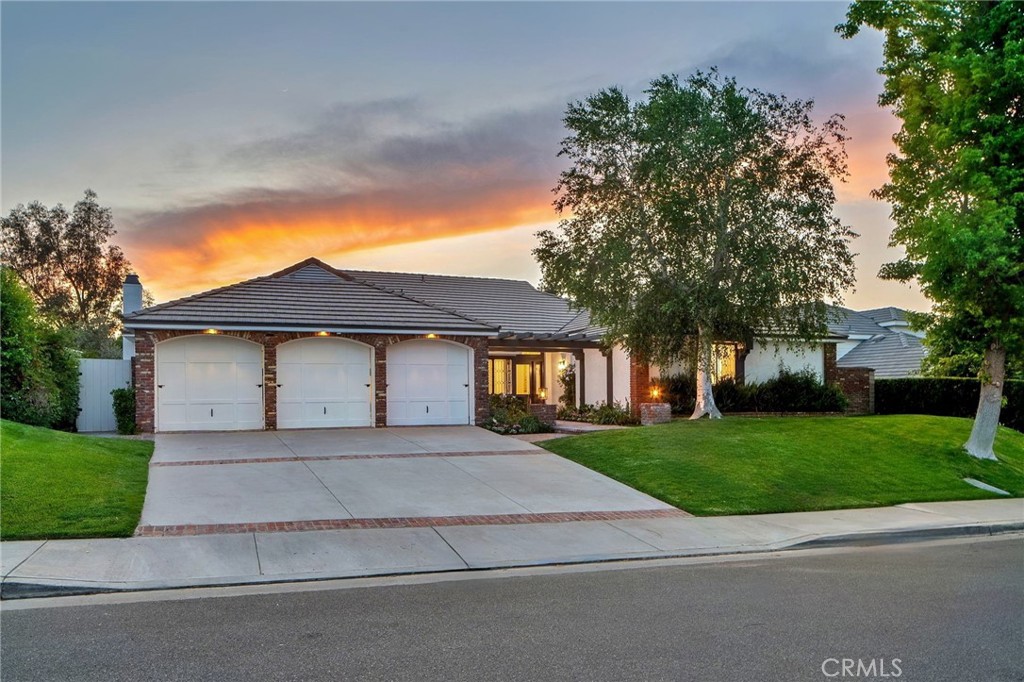 26065 Charing Cross Road