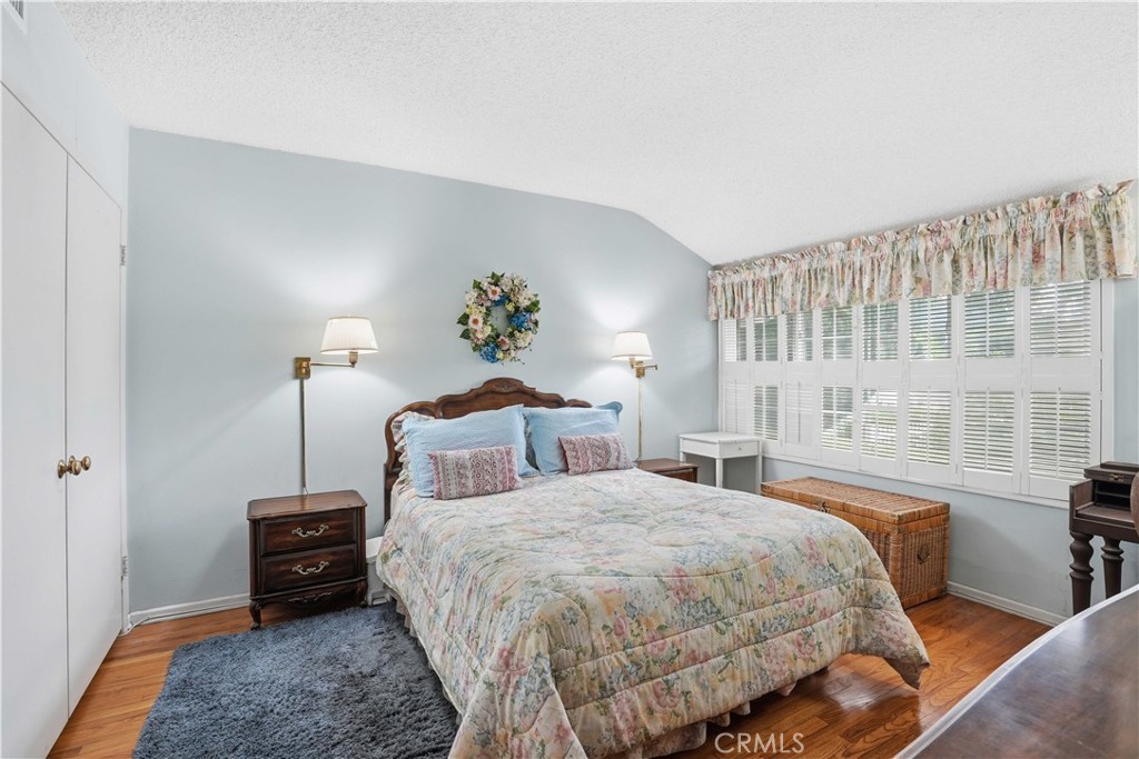 14951 Gilmore