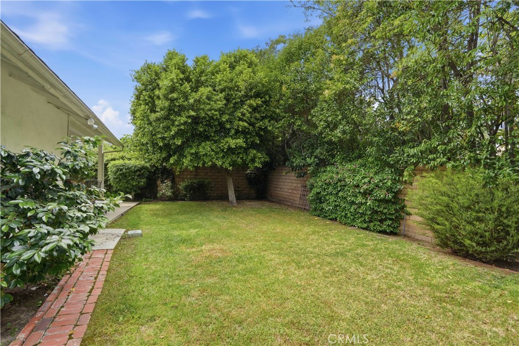 14951 Gilmore