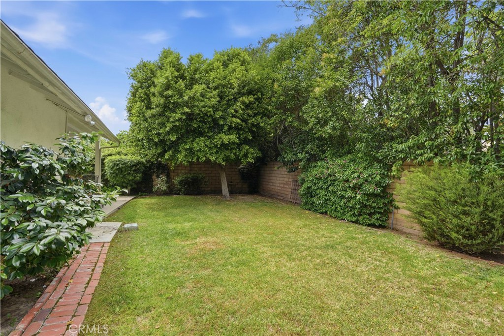 14951 Gilmore