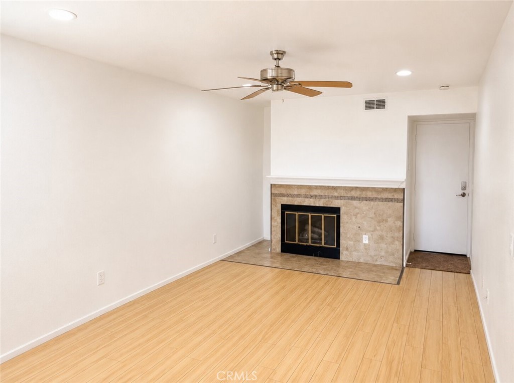 1849 E Avenue J4