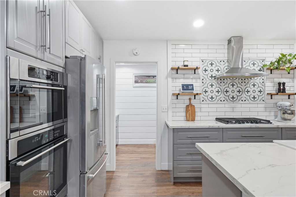24335 Jennifer Place